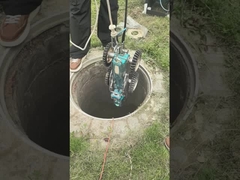 Câmera de segurança (CCTV) descendo para a boca de visita